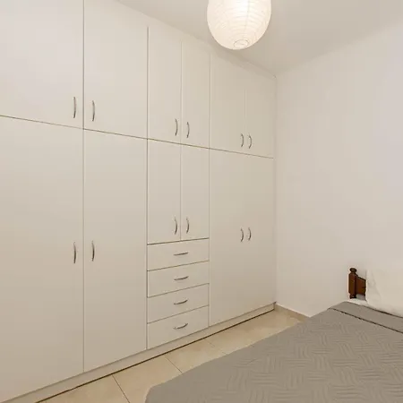 Aparthotel Anius