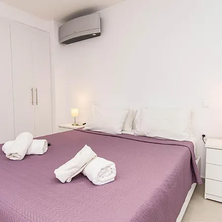 Anius Aparthotel 3*