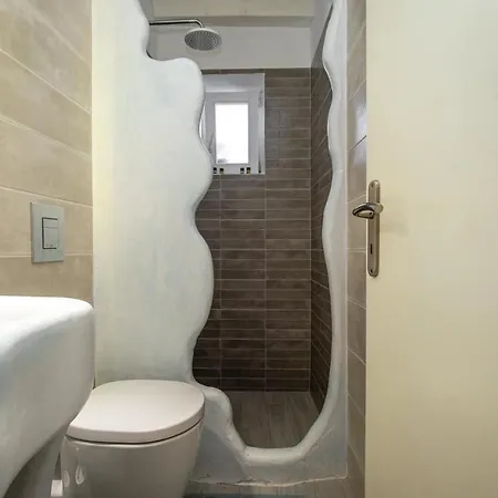 Aparthotel Anius Plintri