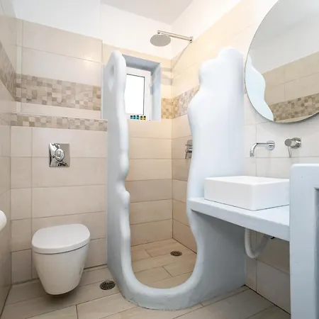 Apart-hotel Anius 3*