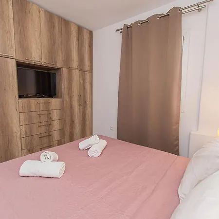 Lejlighedshotel Anius 3*