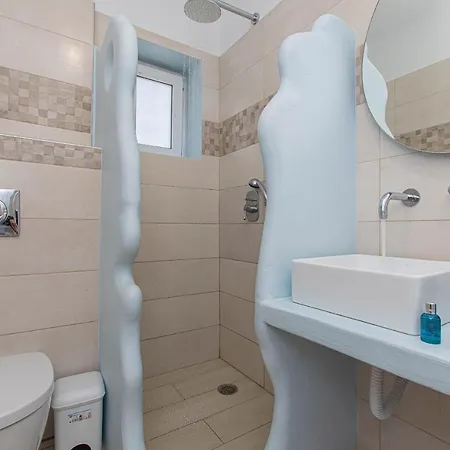 Lejlighedshotel Anius Plintri